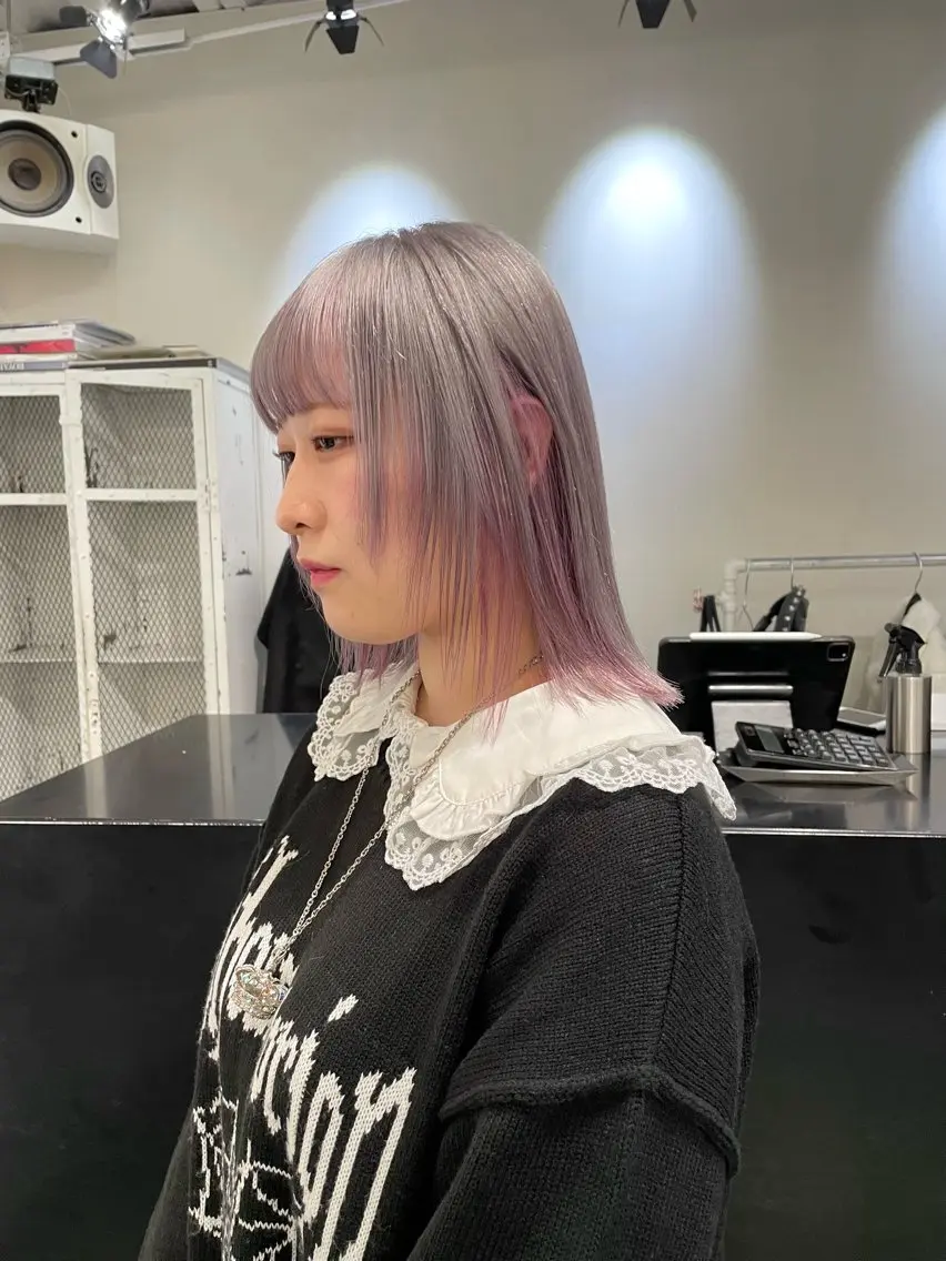 ミディアム カラー ヘアアレンジ ブリーチ ピンクカラー カット ヘアカラー トリートメント 艶ハイトーン/ヘア アレンジAYAKAのヘアスタイル