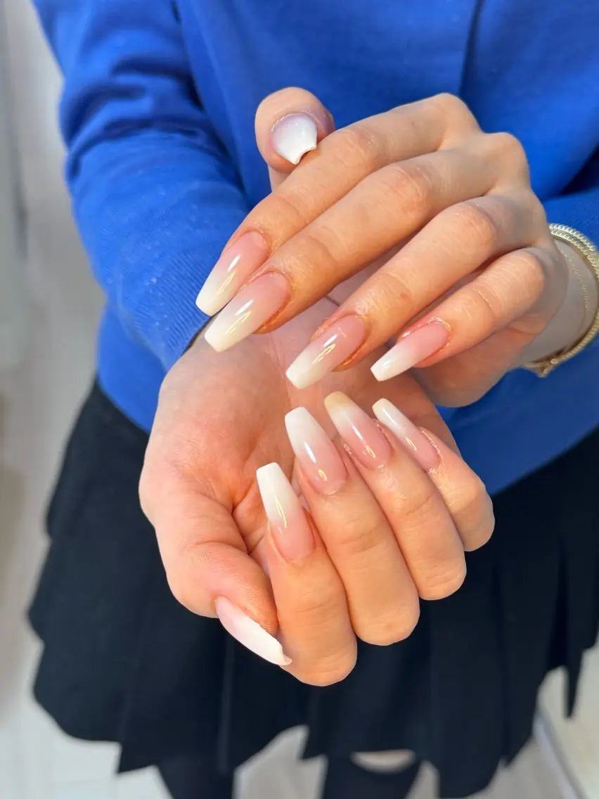 ネイル アートネイル オーロラネイル チークネイル フレンチネイル ガラスフレンチ ハンドネイル 🎀🎀YooLi Nail Salonのネイルデザイン