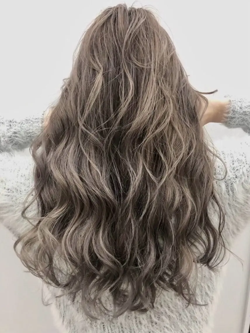 カラー グレージュ カット ヘアカラー トリートメント ヘッドスパ ヘアセット kotona 🤍miuraのヘアスタイル