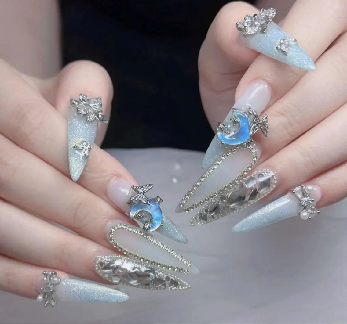 ネイル アートネイル ボルドー フレンチネイル ジェルネイル 氷ネイル・うるうるネイル ハンドネイル Julie NailSalonのネイルデザイン