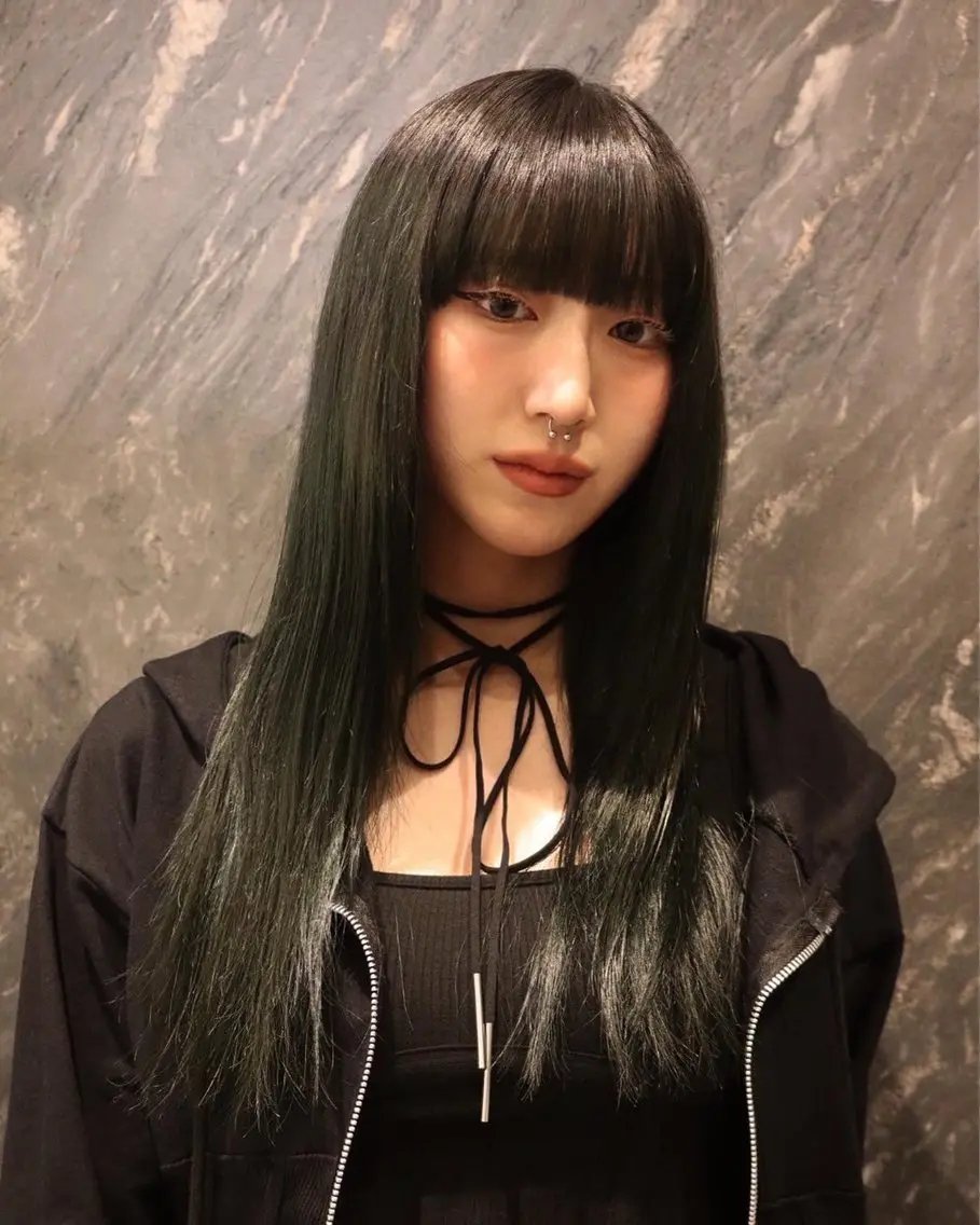 ロング カラー レイヤー/ブリーチ iwamiya岩見谷のヘアスタイル