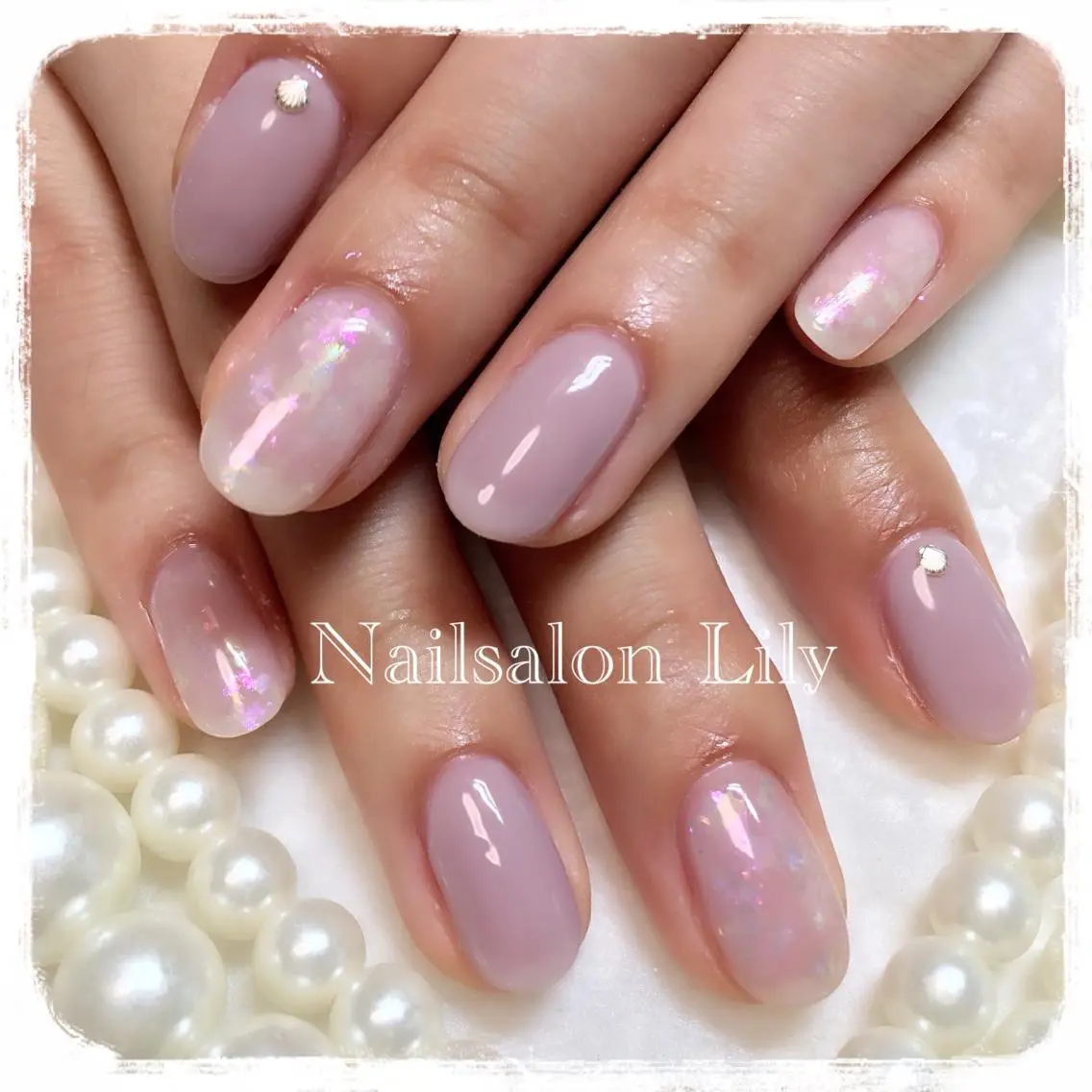 ネイル シンプルネイル Lily*nail 🌻Mii🌻のネイルデザイン