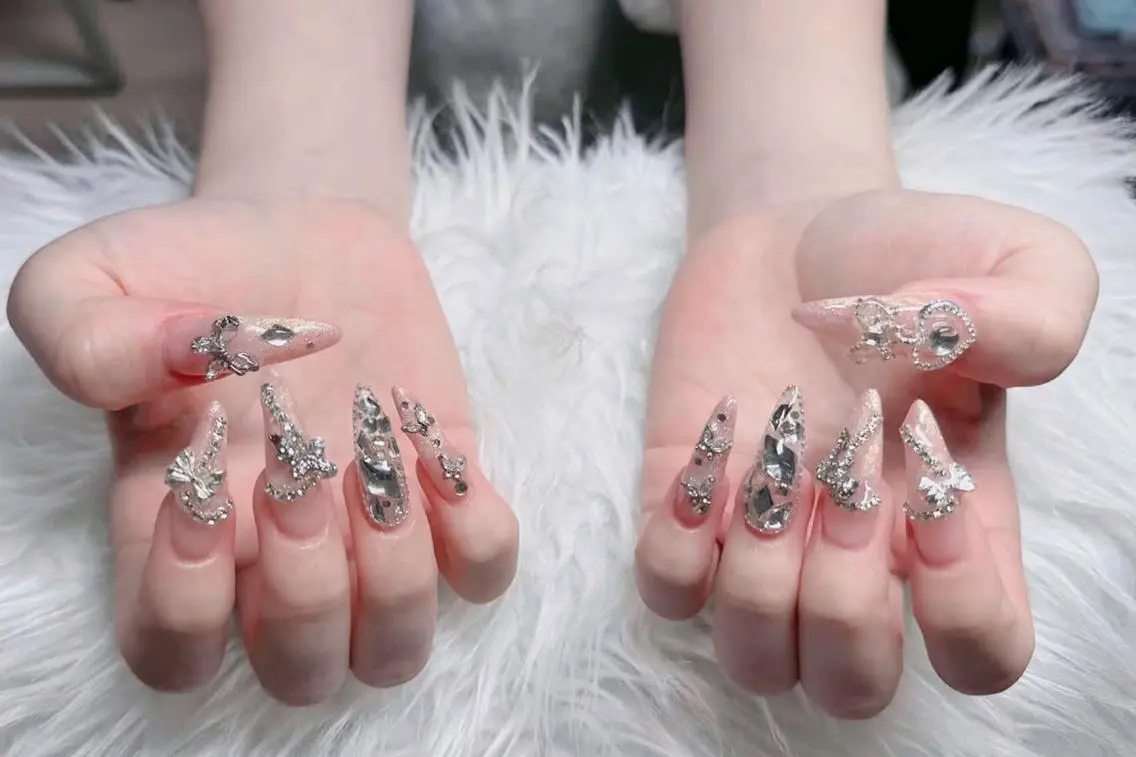 ネイル フレンチネイル ジェルネイル ハロウィン マグネットネイル ネイルチップ ハンドネイル Hbaby nailのネイルデザイン