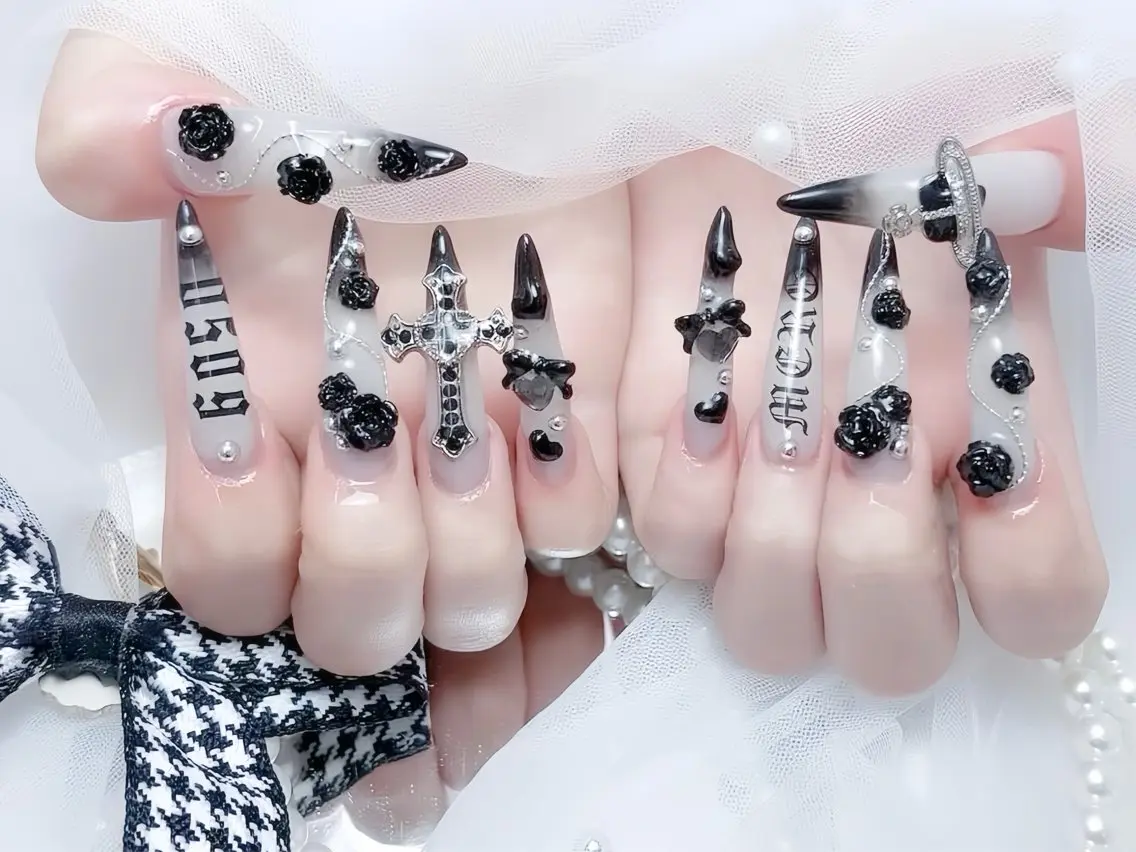 ネイル クリアネイル ドット フットネイル ジェルネイル グリーン ハンドネイル Rin Nail 新大久保店のネイルデザイン
