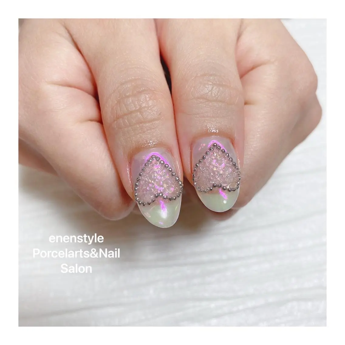 ミディアム ネイル ハンドネイル 🐾enen style 🐾のネイルデザイン