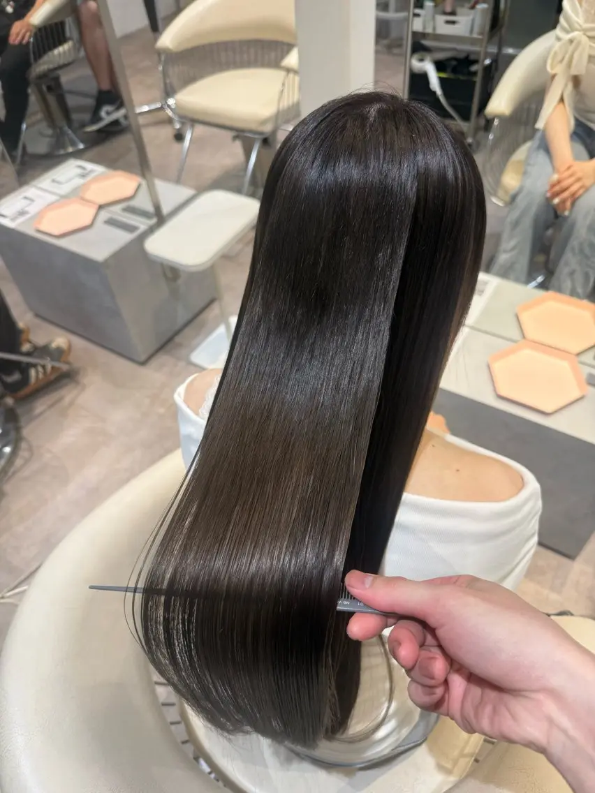 ロング カラー 透明感カラー グレージュ 髪質改善 トリートメント カット ヘアカラー トリートメント 💎透明感カラー特化 💎TAISEIのヘアスタイル