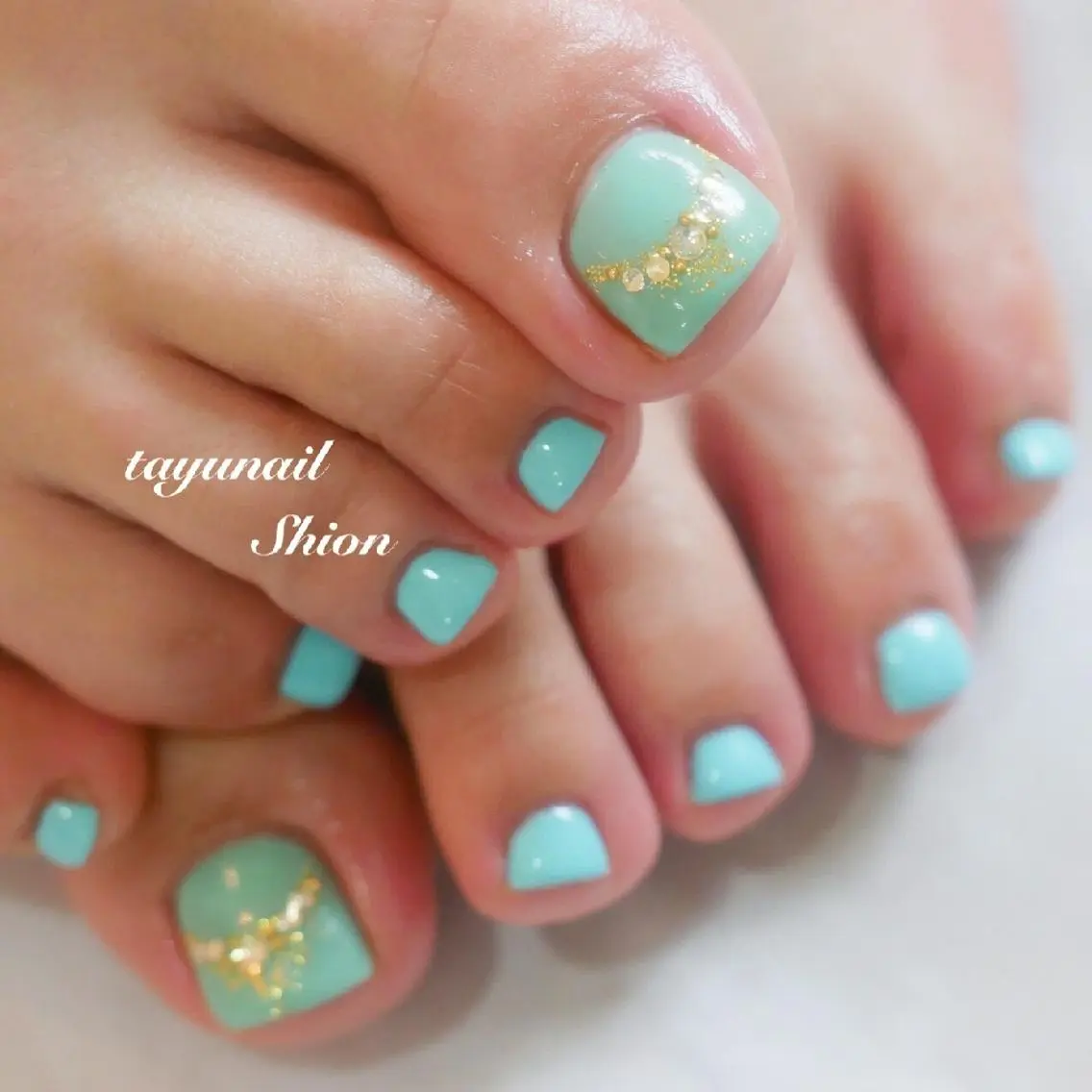 ネイル アートネイル ブルー フットネイル ジェルネイル グリーン ネイルサロン 【たゆnail】のネイルデザイン