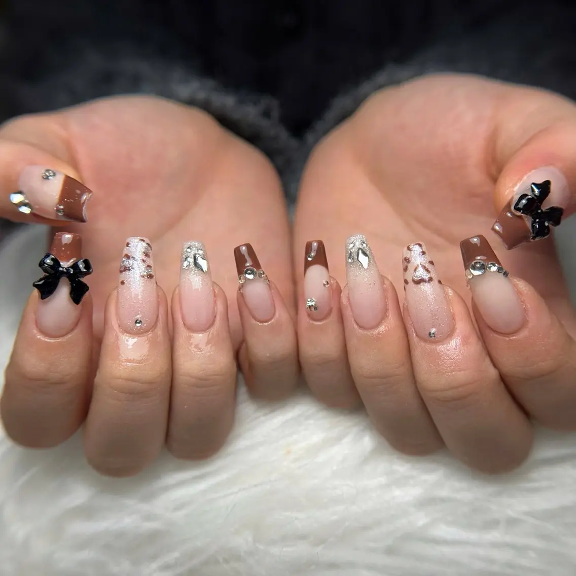 ネイル オーロラネイル 長さ出し フラッシュネイル フレンチネイル ジェルネイル ハンドネイル Michi Nail Ikebukuroのネイルデザイン