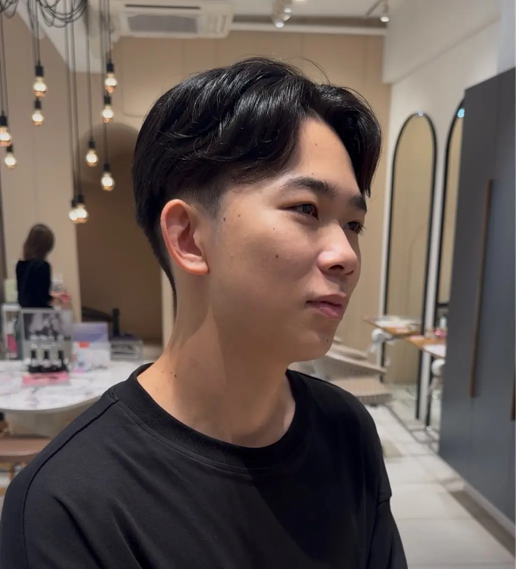 ロング 🐈‍⬛オタク美容師 おーすけ🐈‍⬛のヘアスタイル