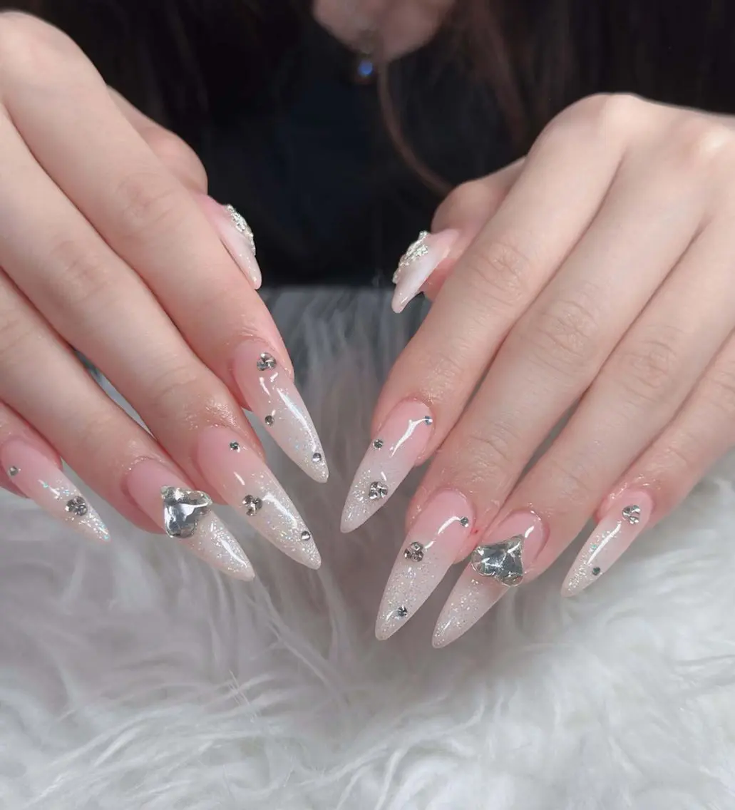 ネイル オーロラネイル フレンチネイル ジェルネイル ハロウィン キラキラネイル ハンドネイル neco H.babynailのネイルデザイン