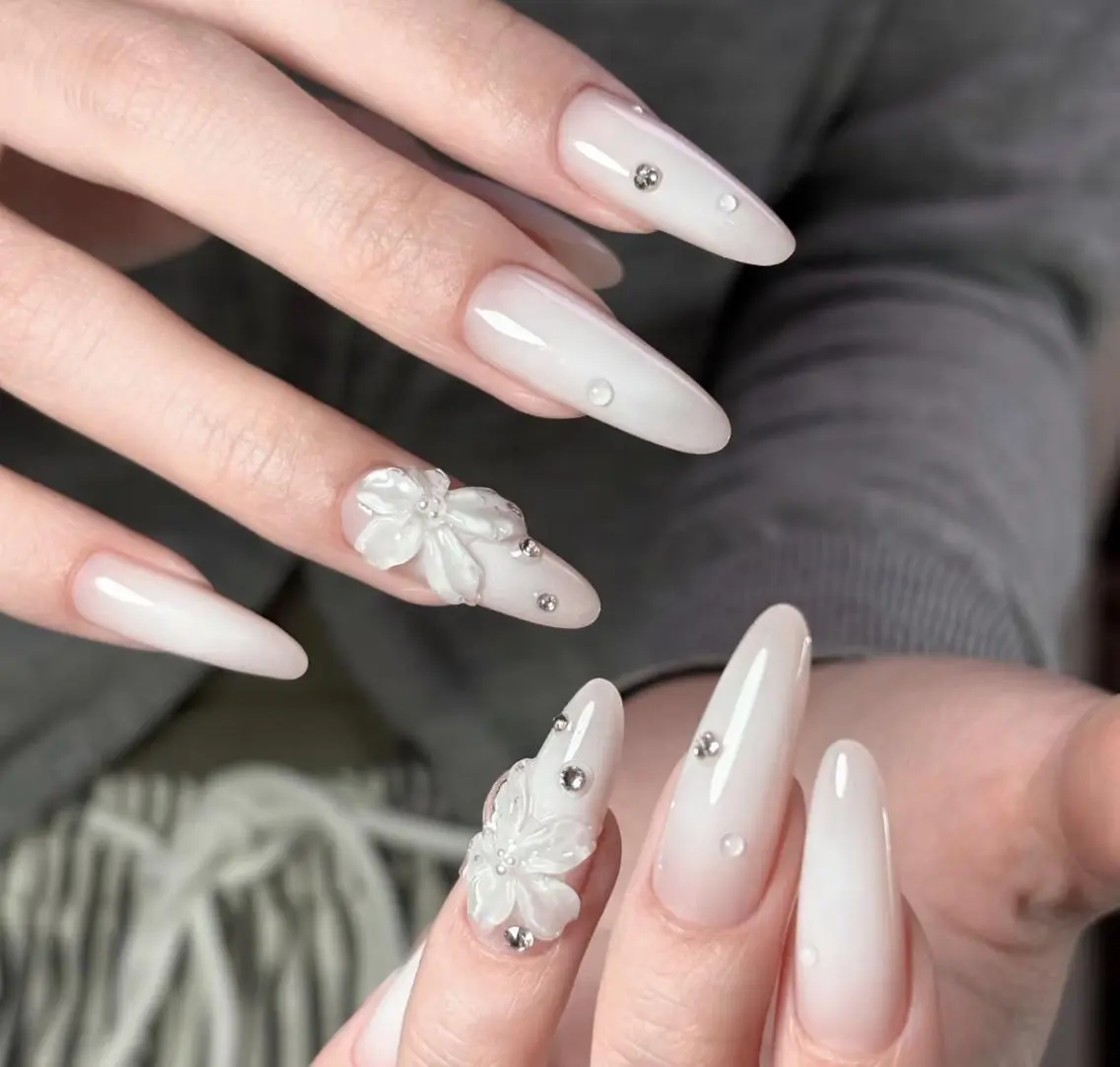 ネイル ハンドネイル 🎀 NaNa_nailのネイルデザイン
