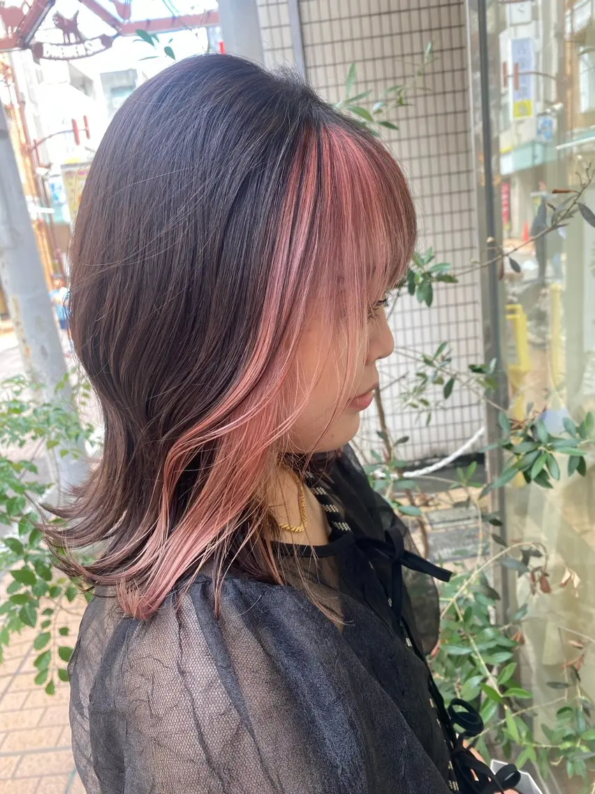 セミロング カラー ヘアカラー 宮内 真乃のヘアスタイル