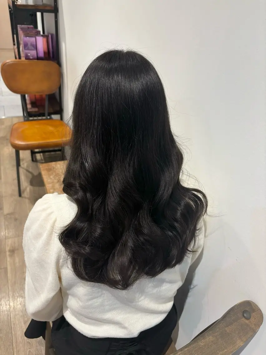 ロング カラー カット ヘアカラー トリートメント ヘッドスパ 𝑴𝒊𝒌𝒖💝 透明感モテカラーのヘアスタイル