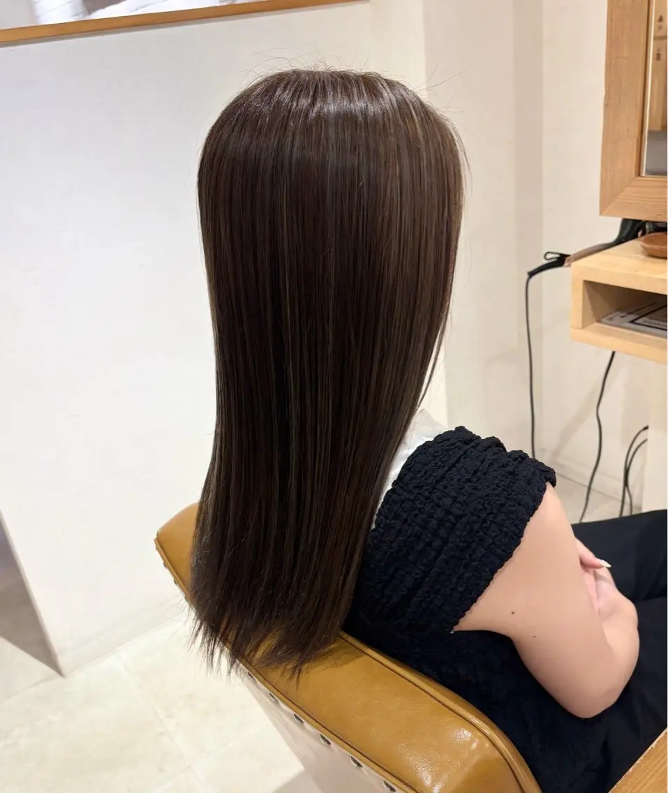 セミロング カラー ベージュカラー ハイライトカラー ハイライト ヘアカラー 大西 杏依のヘアスタイル
