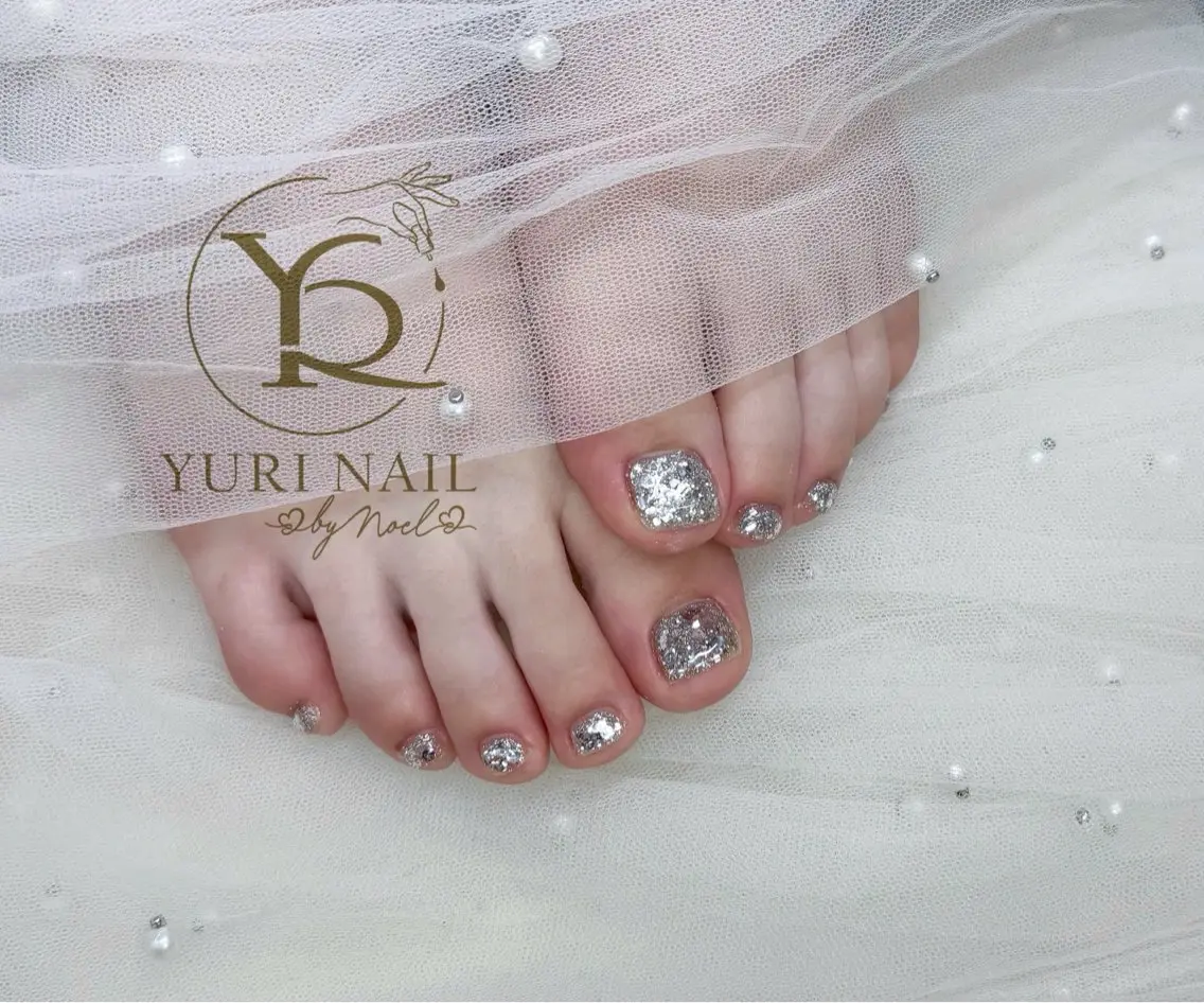 ネイル ハンドネイル フットネイル ハンドケア YURI Nail NARITAのネイルデザイン