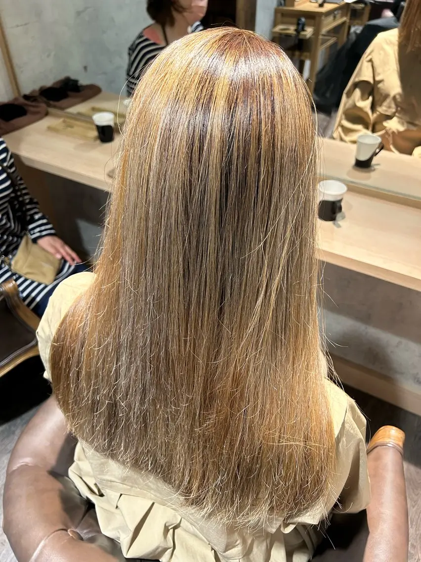 セミロング レイヤーカット ヘアカラー パーソナルカラー 診断🍀マリンのヘアスタイル