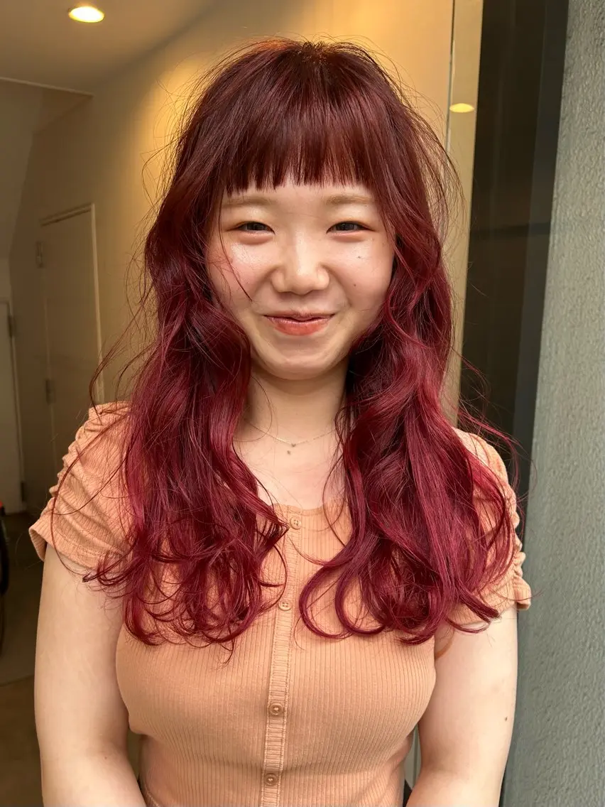 ロング カラー ブリーチ グラデーションカラー カット ヘアカラー トリートメント 心斎橋/レイヤー/ ブリーチ/モエのヘアスタイル