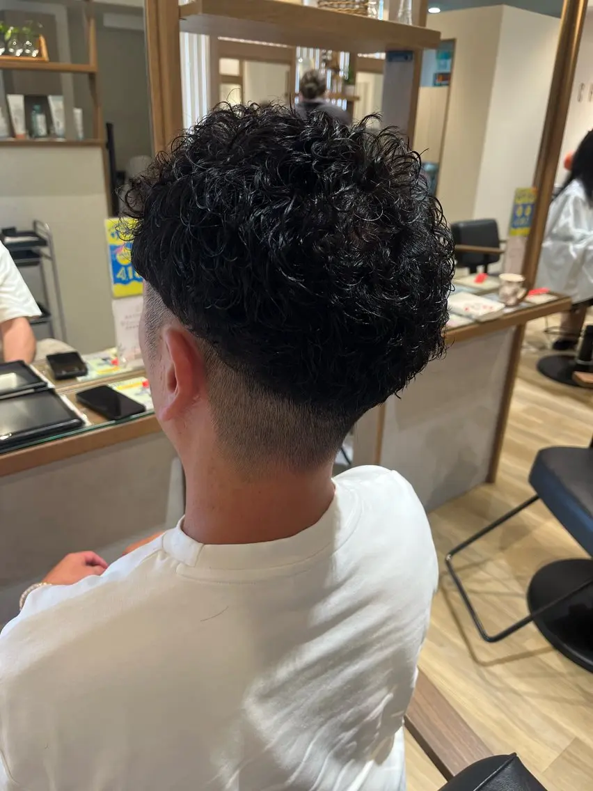 ショート カット パーマ 樋口 莉奈のヘアスタイル