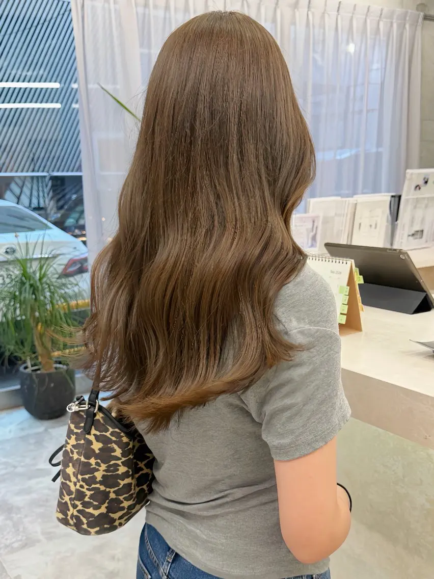 ロング カラー ベージュカラー ブリーチ ブラウンカラー ショコラグレージュ チョコレートブラウン ヘアカラー トリートメント めぐみ/レイヤー🤎 ブリーチなしカラーのヘアスタイル