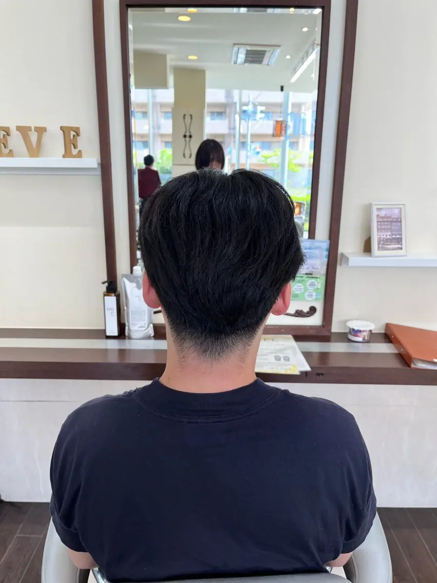 ショート メンズ センターパート 刈り上げ 🧊メンズ特化🧊 高木航希のヘアスタイル