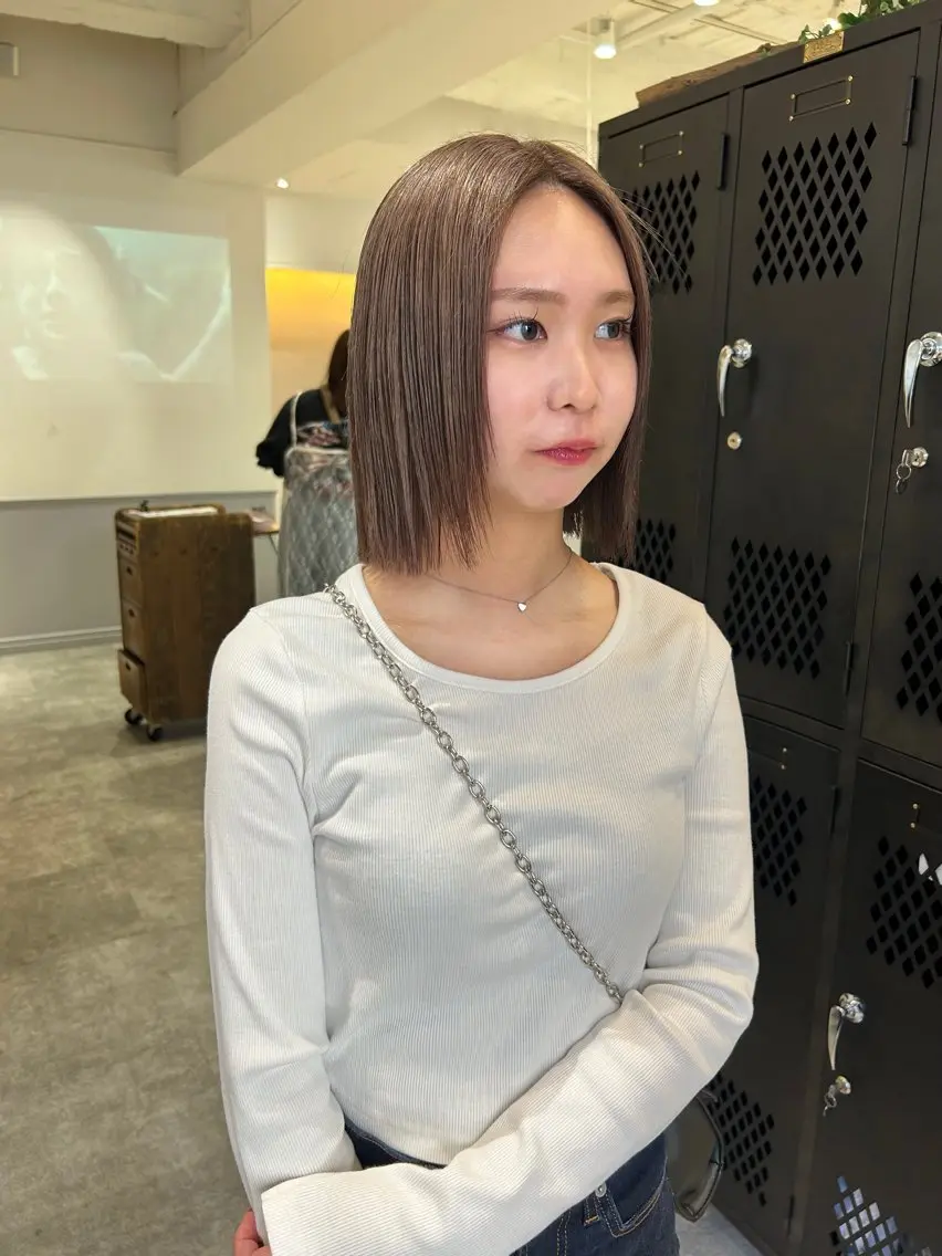 セミロング 薄暮 マツイ　レンのヘアスタイル