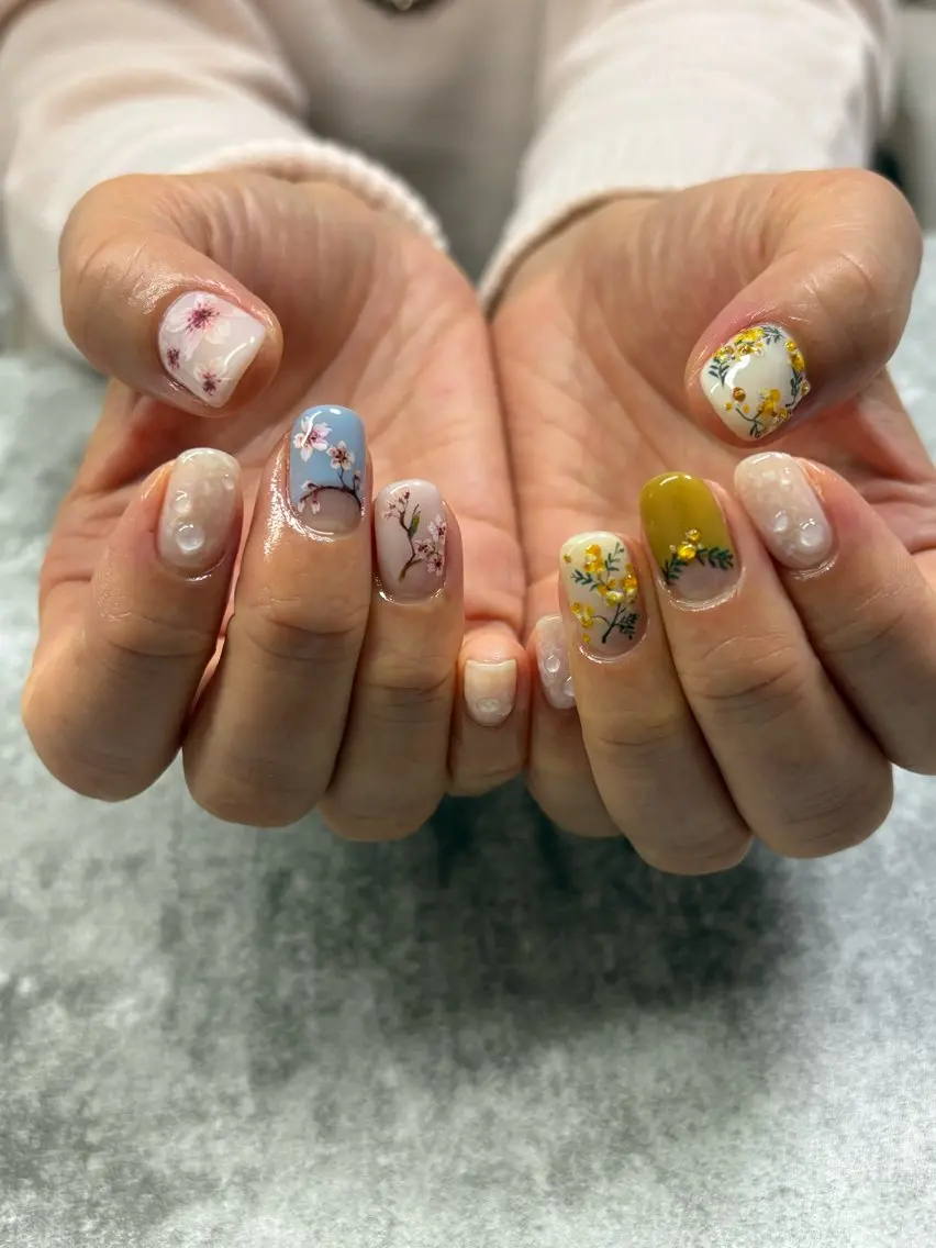 ネイル FIORITURA Maikoのネイルデザイン