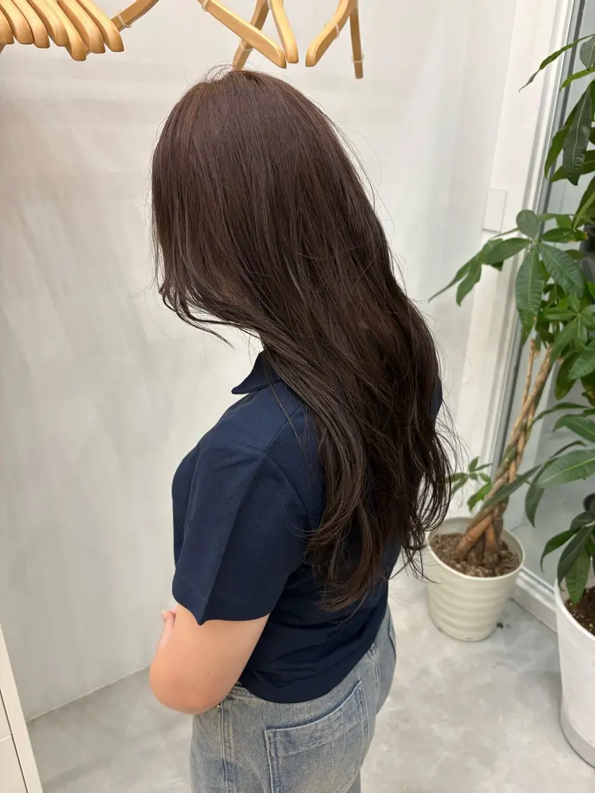 カラー ブラウンカラー オリーブブラウン ヘアカラー 齋藤 そらのヘアスタイル