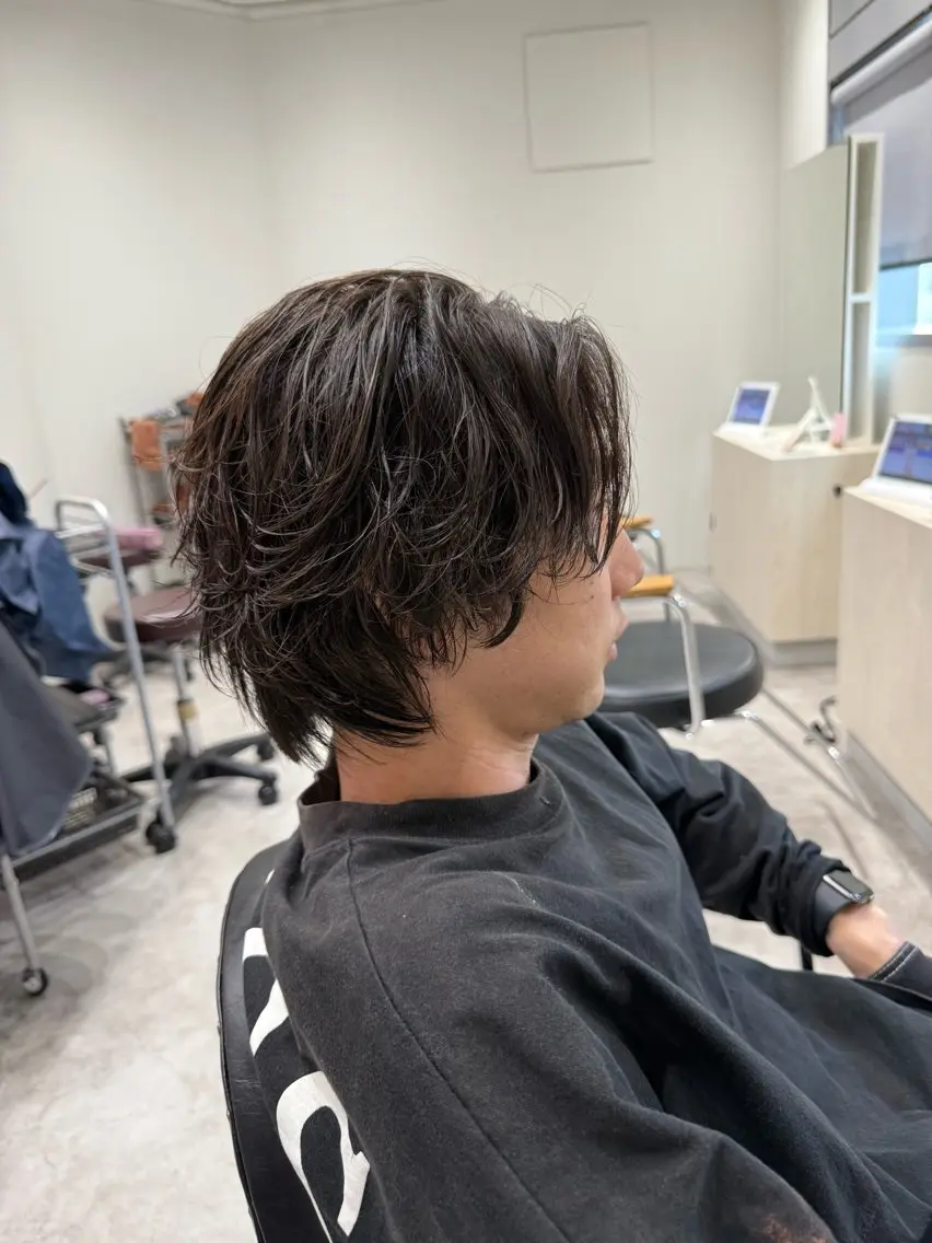 パーマ メンズ メンズパーマ 刈り上げ メンズウルフカット ウルフカット soyon 心斎橋店のヘアスタイル
