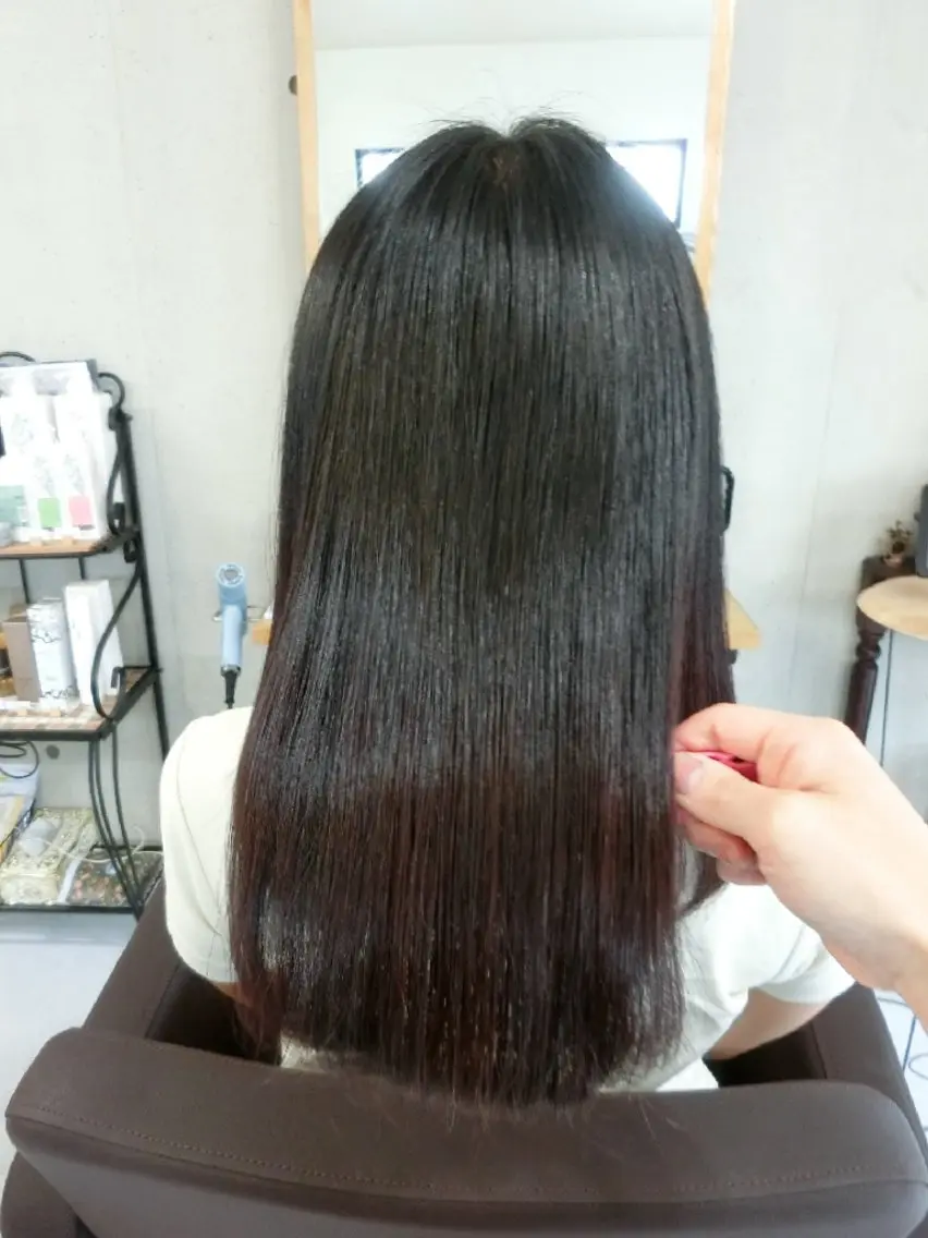 パーマ セミロング カット 縮毛矯正 nao 艶カラー・髪質改善のヘアスタイル