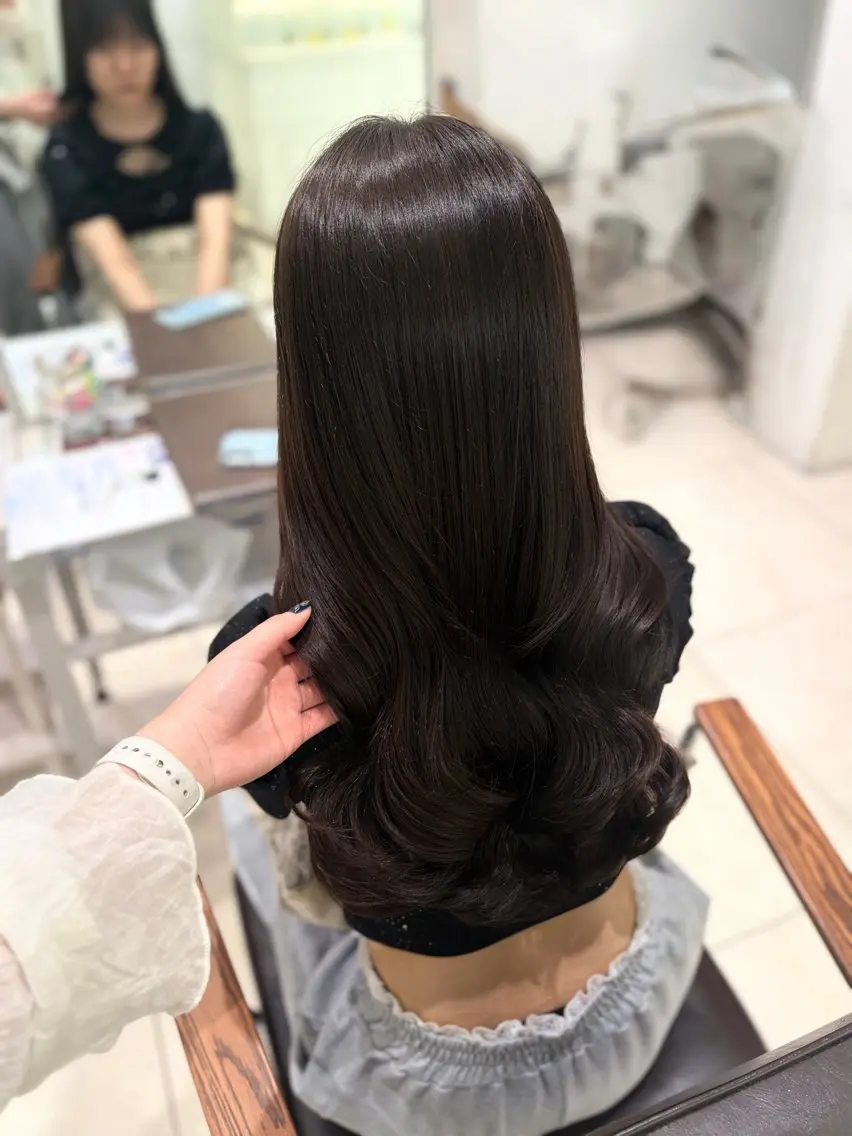 ロング カット ヘアカラー トリートメント レイヤーカット/ 髪質改善💘Ainaのヘアスタイル