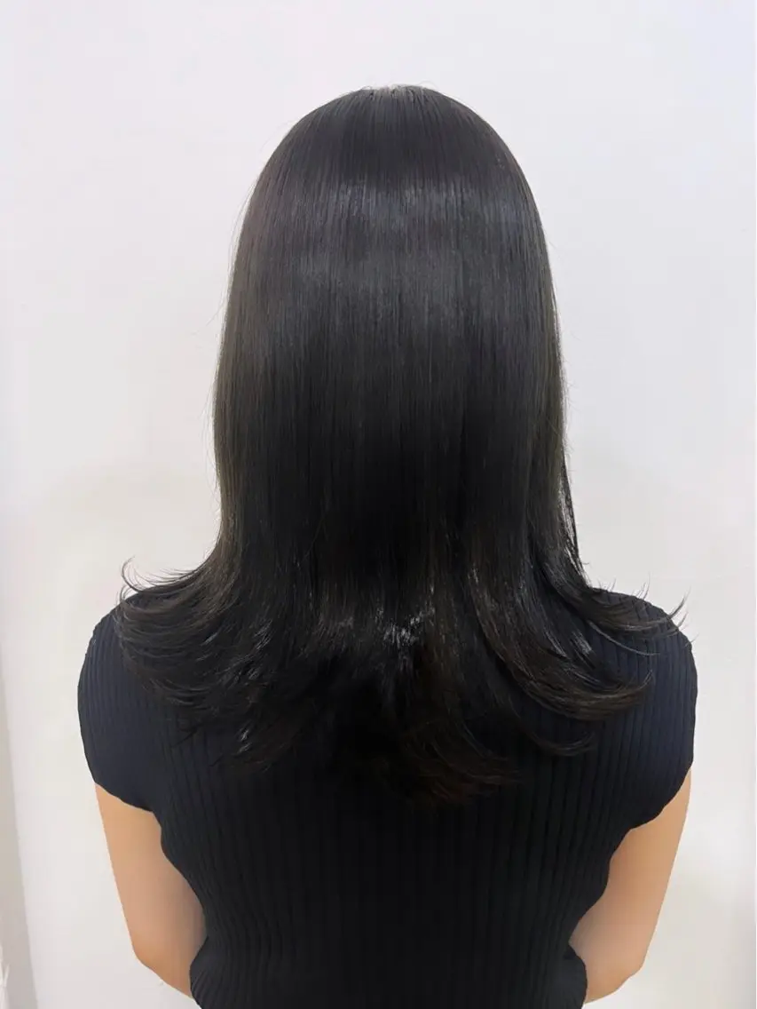 カラー 🎀艶カラー/ヘアメ しおり🎀のヘアスタイル