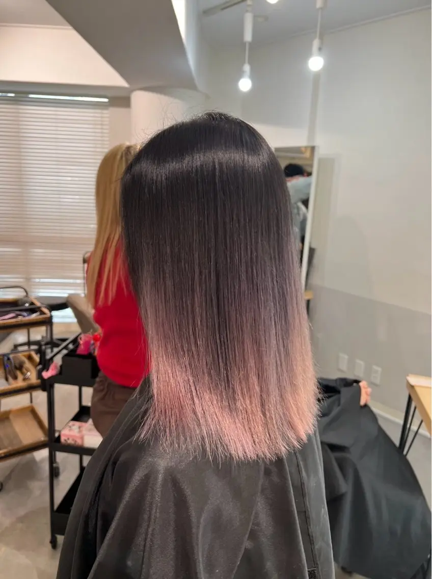 ショート カラー バレイヤージュ ベージュカラー ピンクカラー ピンクベージュ レイヤーカット 指名数No.1 /NAOYAのヘアスタイル