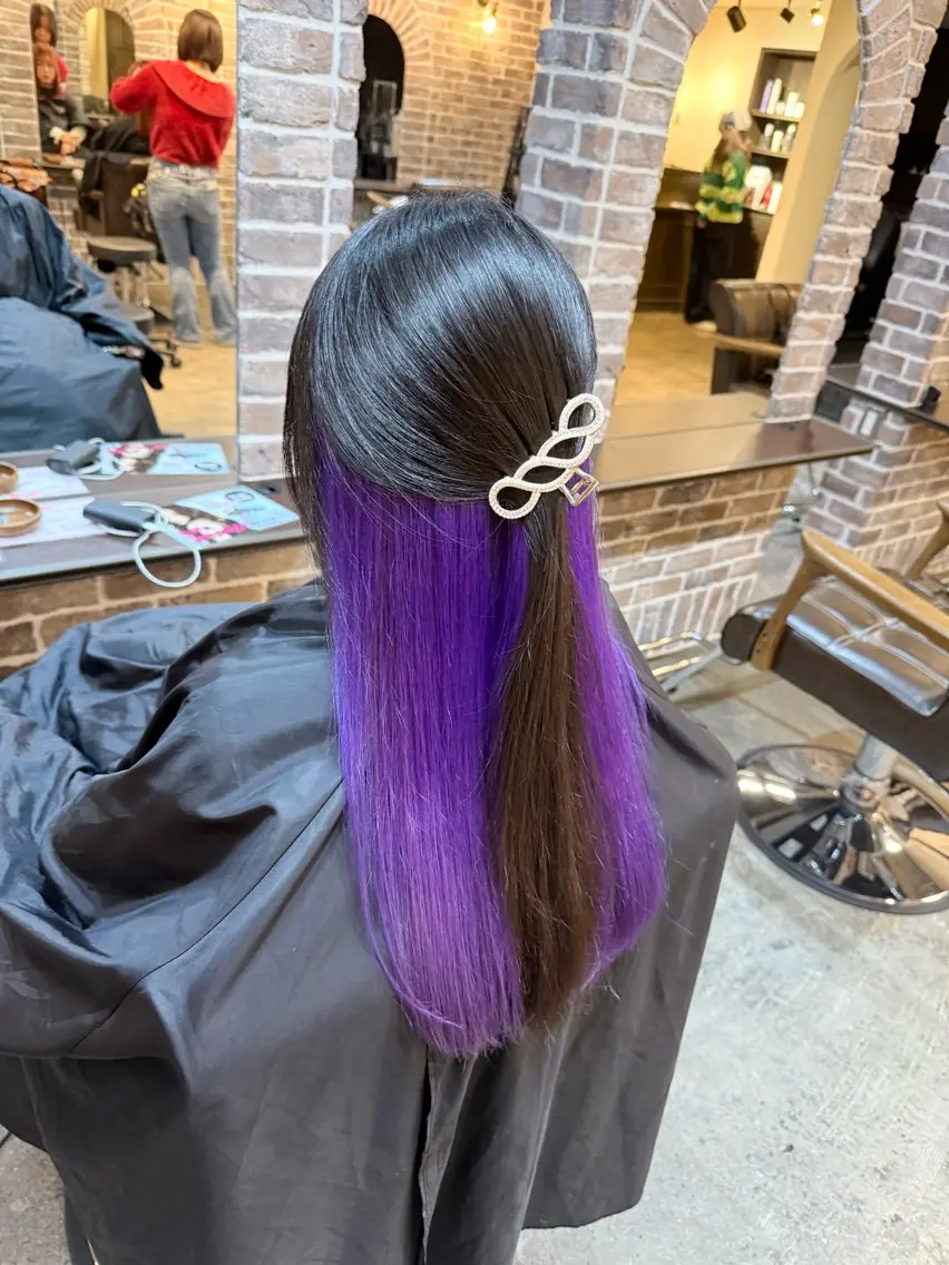 ロング カラー ブリーチ バイオレットカラー カット ヘアカラー トリートメント 艶カラー/インナー /グラデ/大西小百合のヘアスタイル