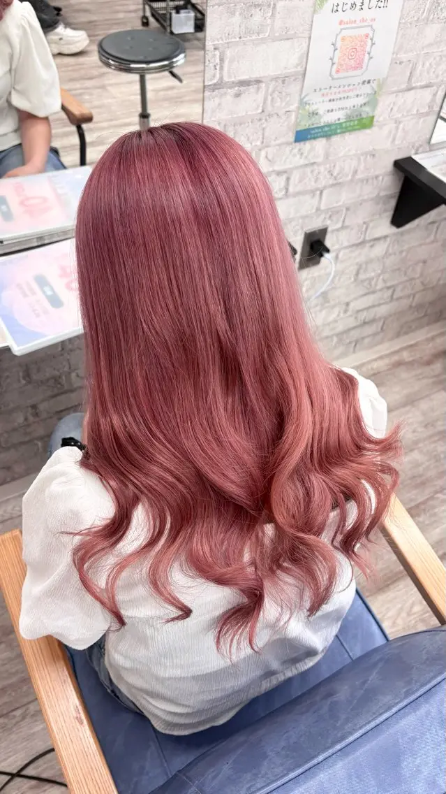 ロング カラー みはね🎀໒꒱ ヘアメ/ハイトーンのヘアスタイル