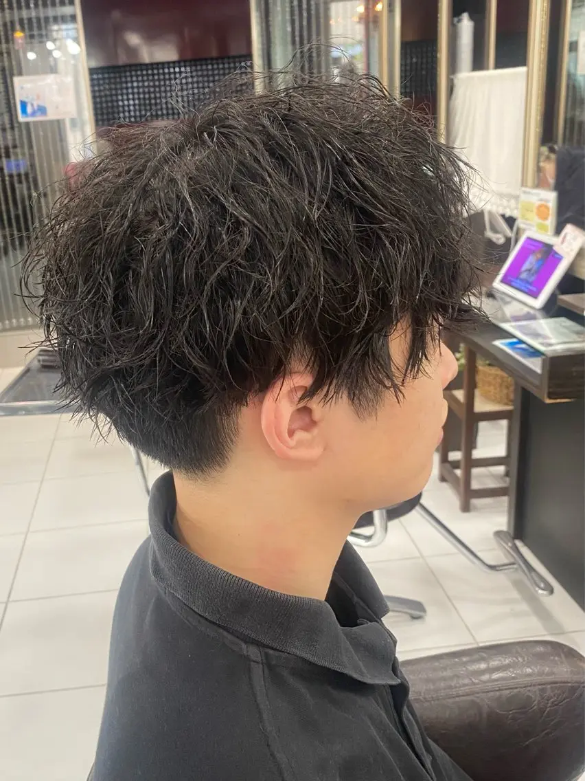 パーマ メンズ 波巻きパーマ カット パーマ グレージュ達人/赤み 消し/ブリーチ/岩崎のヘアスタイル