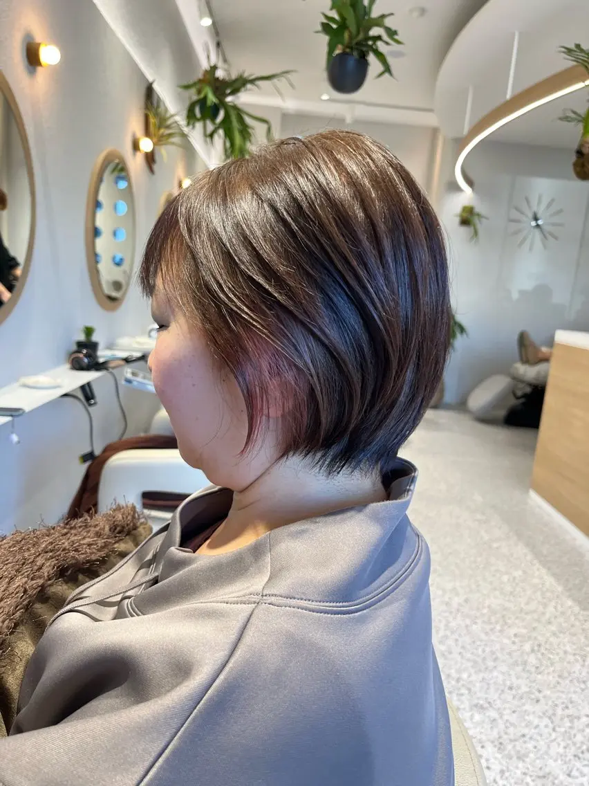 ショート 白髪ぼかしマイスター 🫧shuri🫧のヘアスタイル