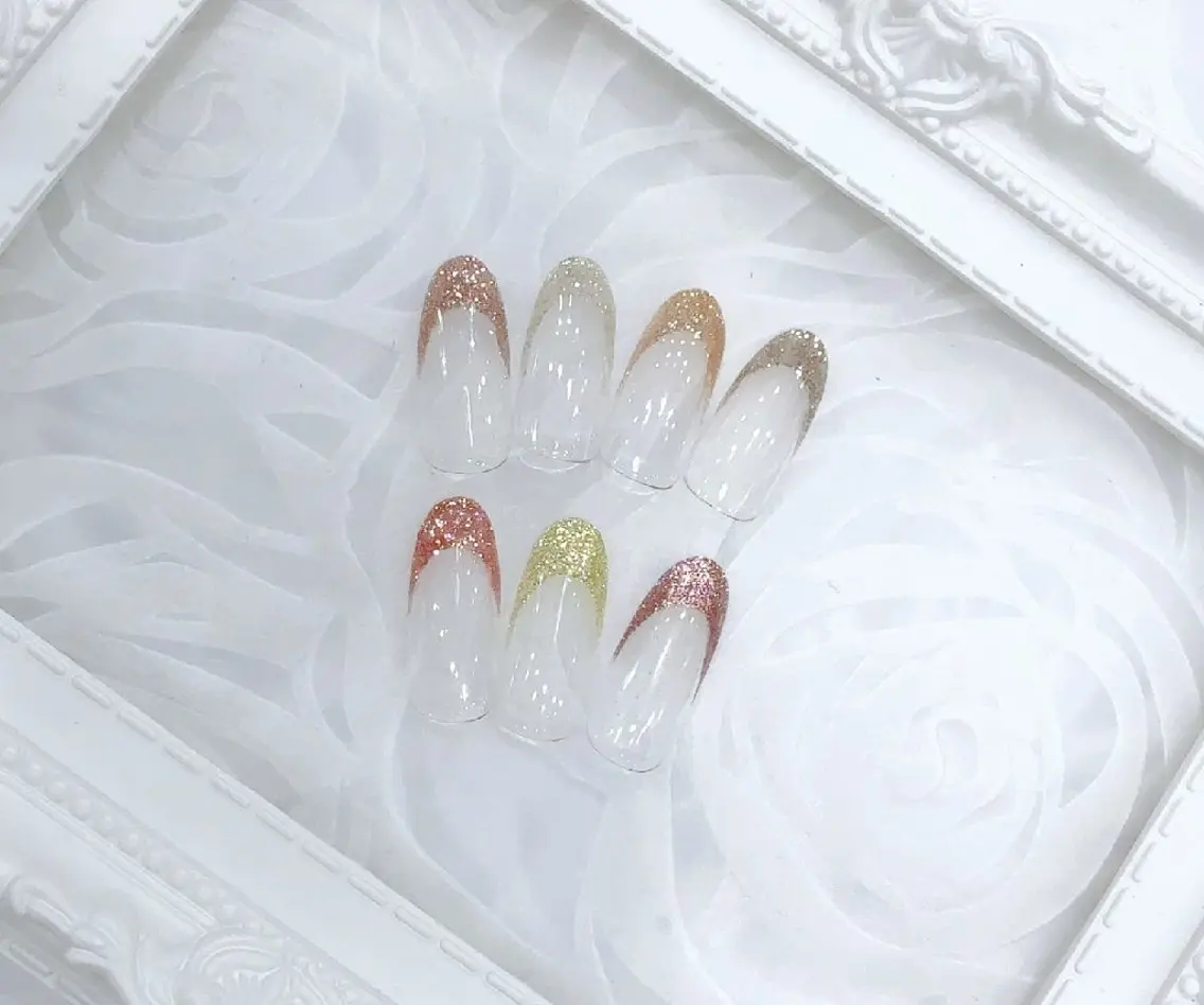 ✨️💛ラメフレンチ💛✨️(オフ込み)の写真