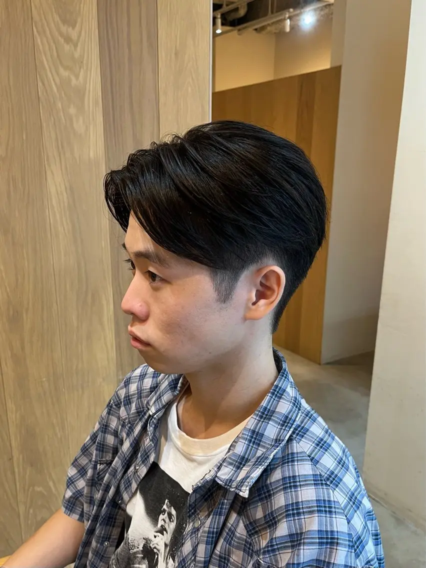 メンズ センターパート 小林 歩実のヘアスタイル