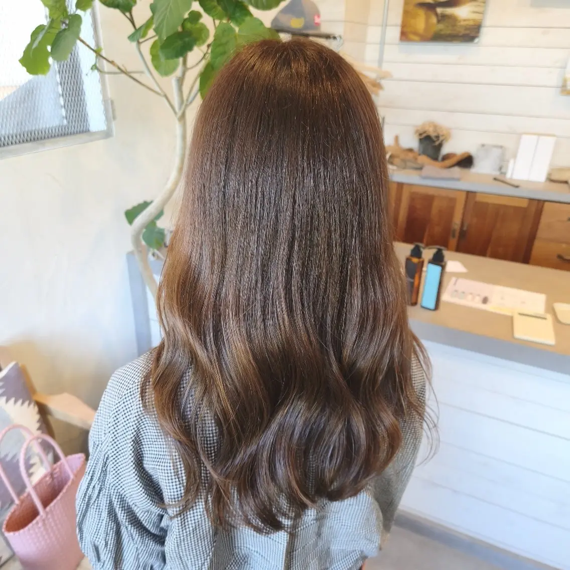 ロング ヘアカラー LEASH 北原のヘアスタイル