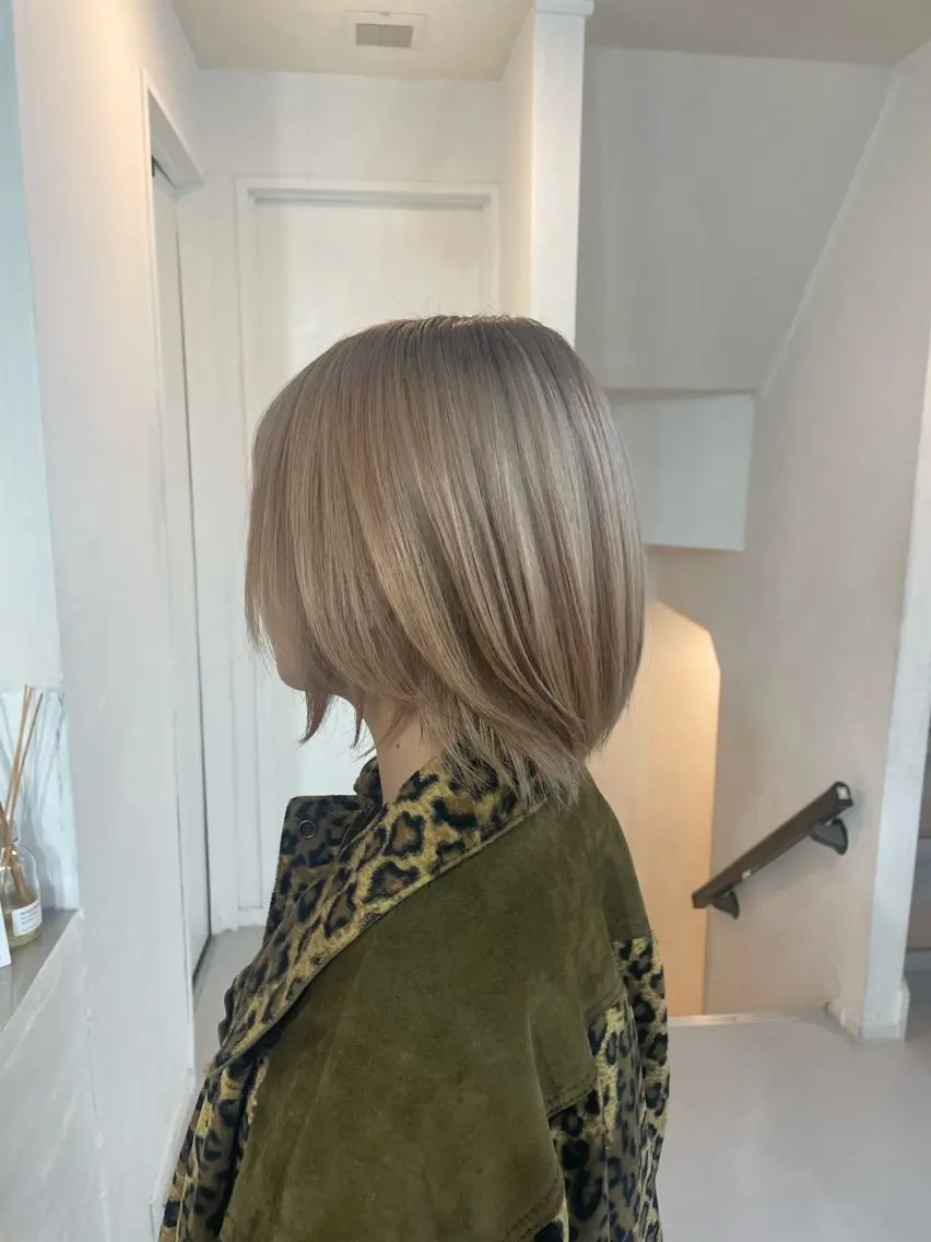 ショート カラー 🦠デザインカラー/ 魚瀬あおい🦠のヘアスタイル
