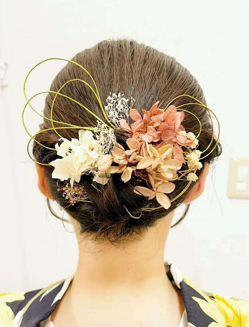 ヘアセット専用メニュー【結婚式、ライブ、パーティーなど】(詳しくは補足説明欄をご確認下さい。)の写真