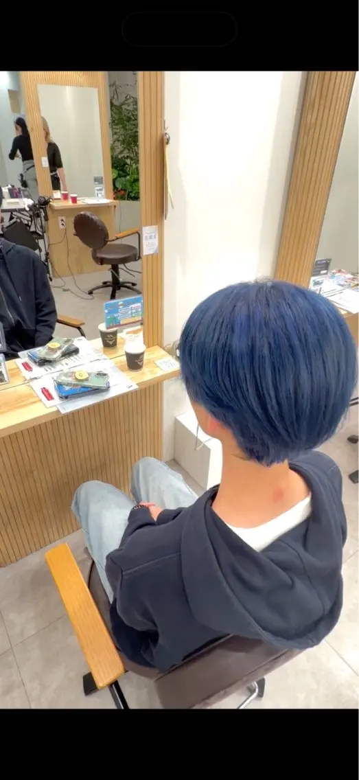 ショート カラー SHIAN みあい👼のヘアスタイル