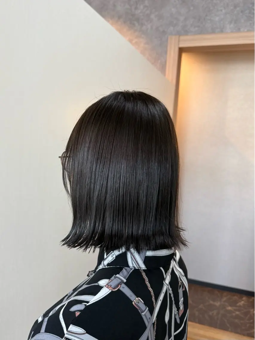 ショート ボブ 外ハネヘア 似合わせカット/ボブ ナチュラルメンズヘアのヘアスタイル