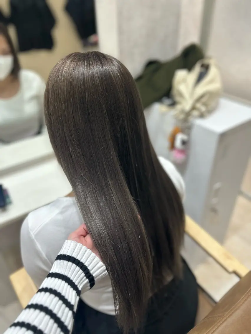 ロング カラー グレージュ haruka 遥歌のヘアスタイル