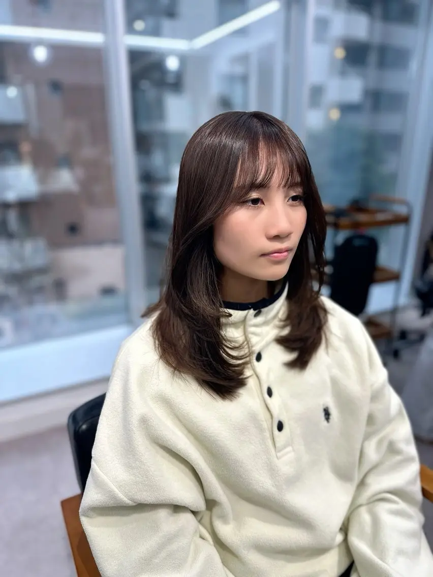 セミロング カラー パーマ ヘアアレンジ メンズ キッズ レイヤーカット/ 巻ける縮毛矯正のヘアスタイル