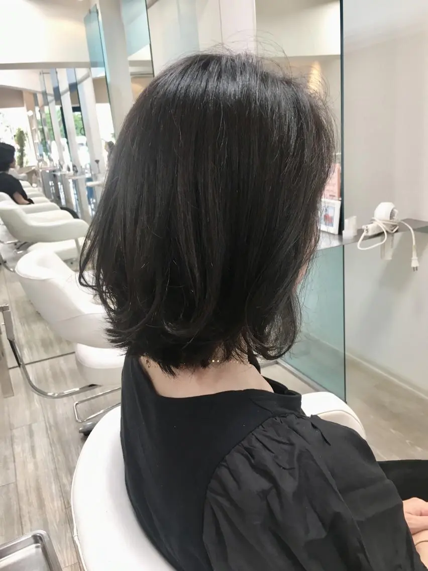 カット+2stepトリートメントでつるつる手触りGET❄️の写真