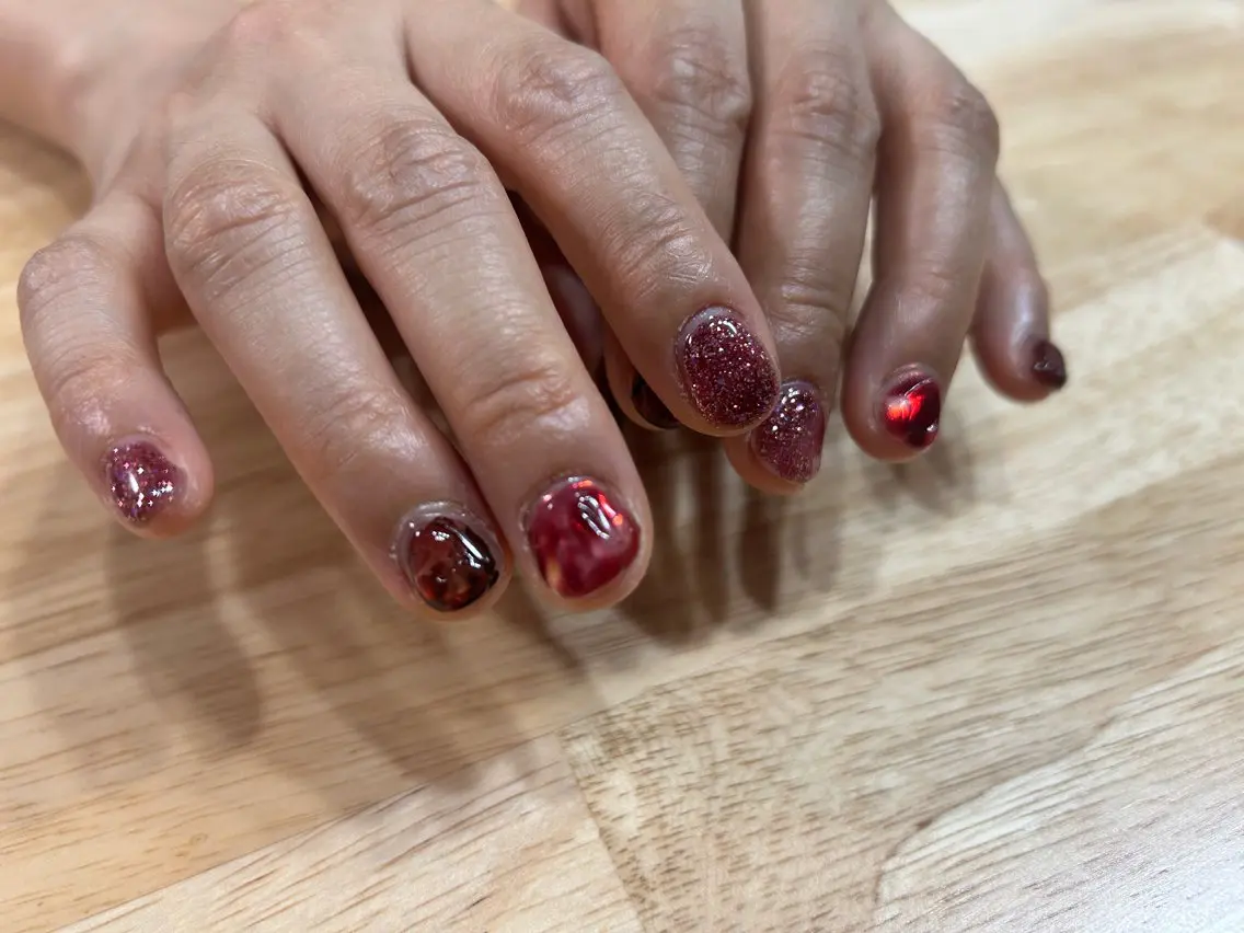 ネイル ジェルネイル ニュアンスネイル 赤色 ハンドネイル ハンドケア ＊ misa ＊のネイルデザイン