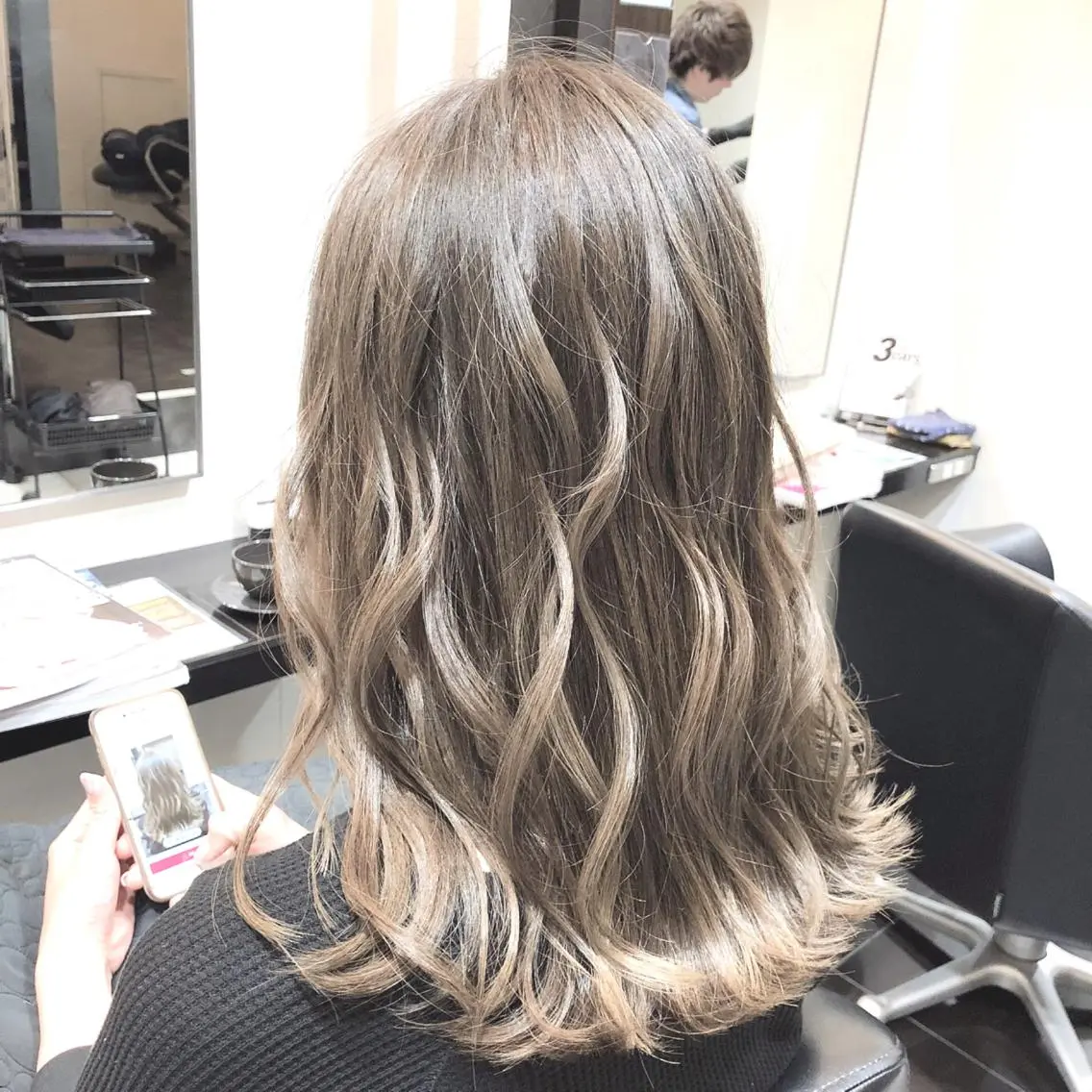 ロング カラー グレージュ ハイライトカラー ハイライト ✨髪質改善&ボブ✨ 近藤 凌のヘアスタイル