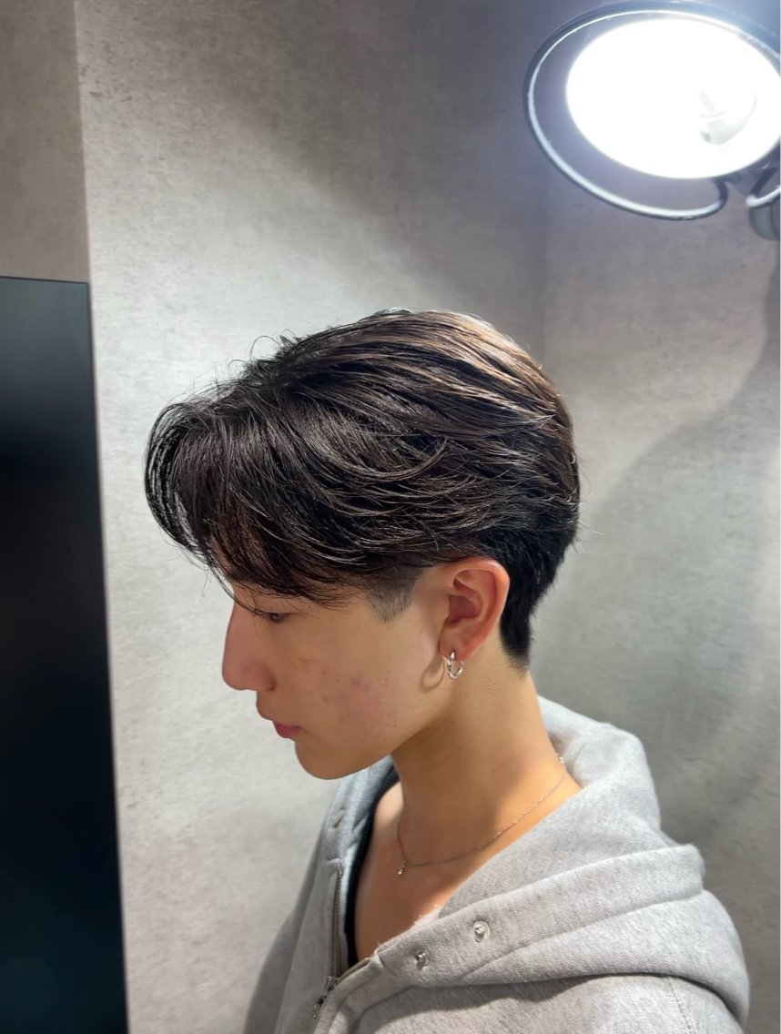 パーマ メンズ メンズパーマ ニュアンスパーマ カット パーマ ハイトーン特化 メンズ美容師仁也のヘアスタイル