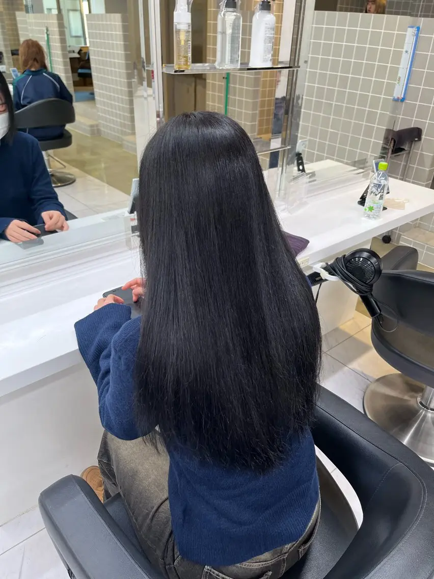 セミロング ヘアカラー トリートメント ヘッドスパ ヘアセット 寒色/ベージュヘア ブリーチありMiOのヘアスタイル